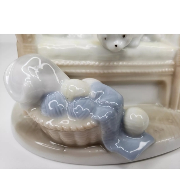 George Good 3 Kittens Playing On the Couch & In the Basket Tan-Blue Porcelain - Picture 8 of 12